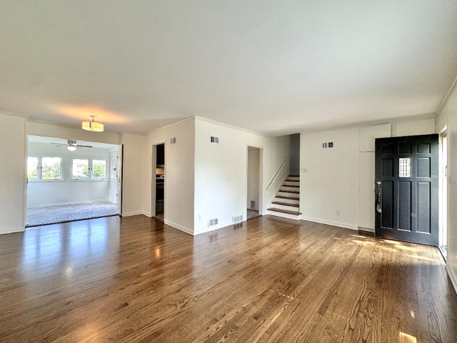 Building Photo - 8011 Reinhardt Ln