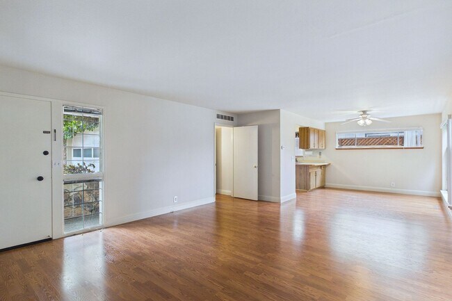 Foto del edificio - 1333 Regent St