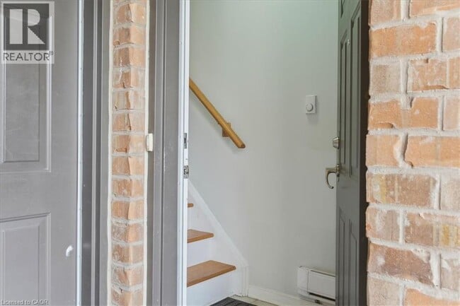 Photo du bâtiment - 2441 Greenwich Dr