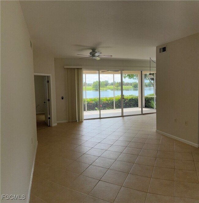 Building Photo - 16570 Crownsbury Way