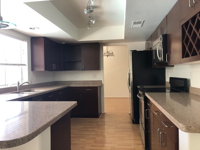 Cocina - 2715 S Cottonwood