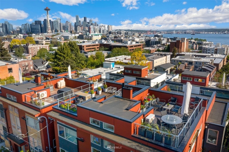 Photo - 327 W Olympic Pl (Seattle, WA)