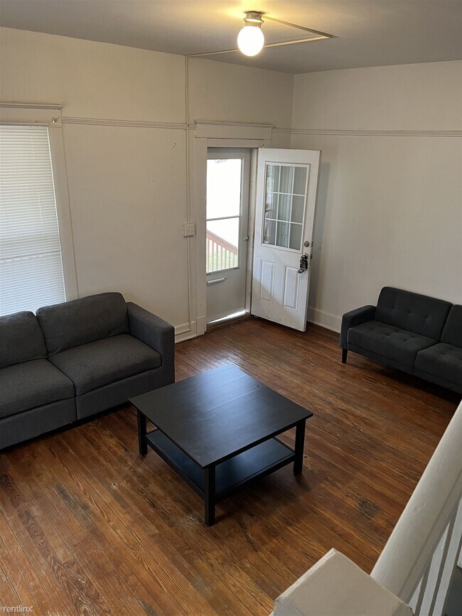 Building Photo - 2 br, 1 bath Duplex - 1103 Perry Street 1