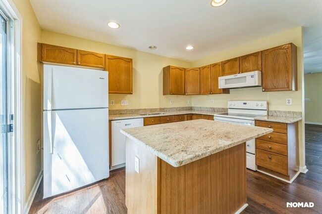 Building Photo - Charming 2BR House in Charlotte