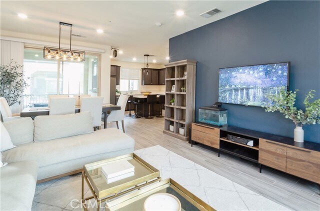 Foto del edificio - 893 Mango Ct