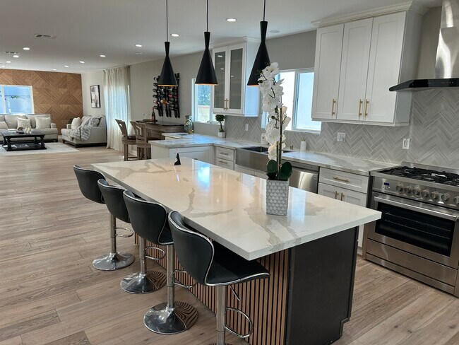 Foto del edificio - 4912 Alonzo Ave