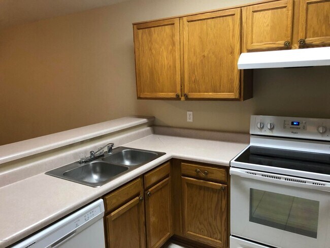 Building Photo - 2 bedroom home for rent