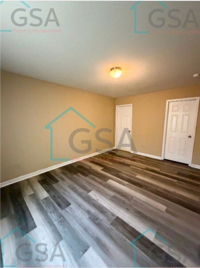 Foto del edificio - 4113 E North St
