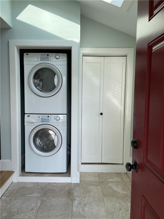 Foto del edificio - 102 3rd Beach Rd