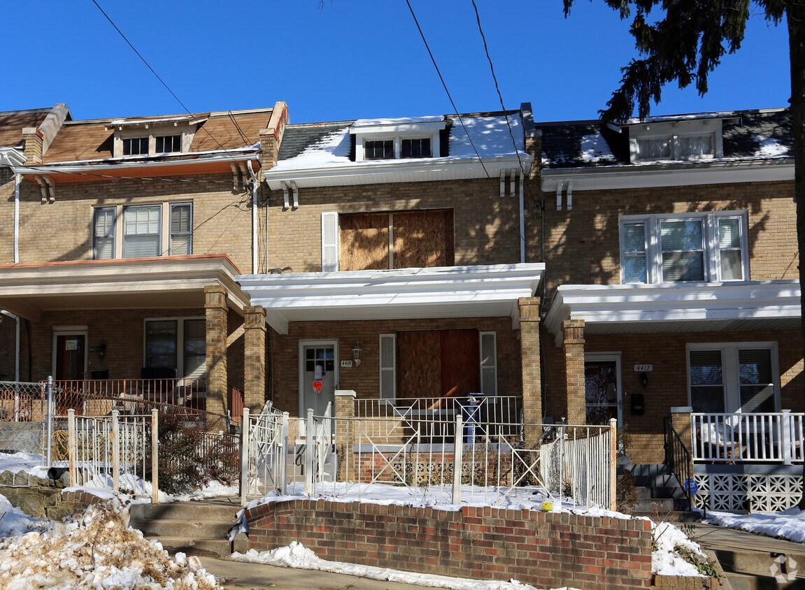 Foto del edificio - 4419 3rd St NW