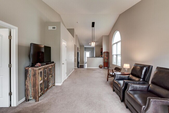 Building Photo - 5816 Trail Creek Dr