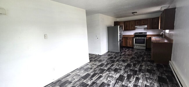 Building Photo - 8200 Ptarmigan Ave