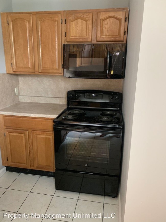 Foto del edificio - 5 br, 2 bath House - 335 W. Jackson St