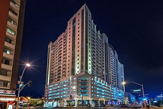 Building Photo - 150 Las Vegas Blvd N