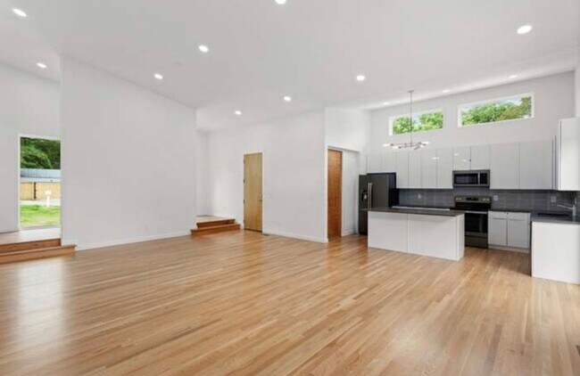 Foto del edificio - 903 Oak St