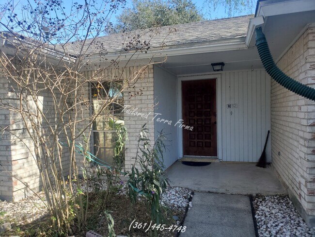 Foto del edificio - 2750 Silverspur Dr