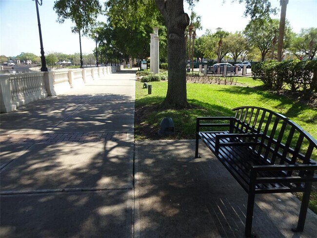 Foto del edificio - 123 BLUE POINT Way