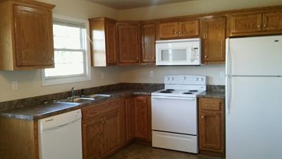 Kitchen - 303 E 16th St