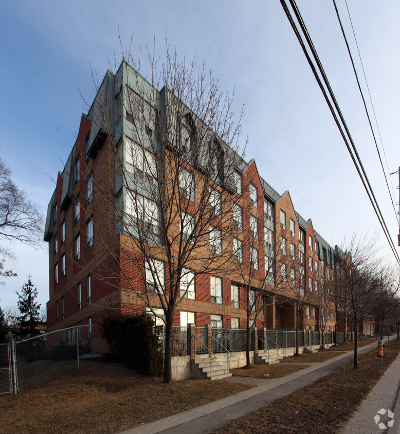Primary Photo - Roding Park Place