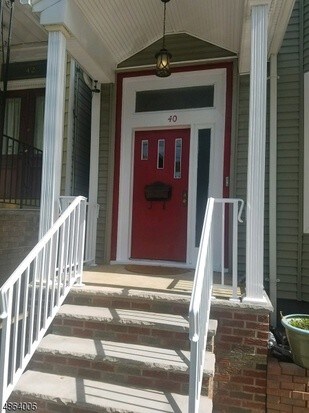 Primary Photo - 40 Van Reipen Ave
