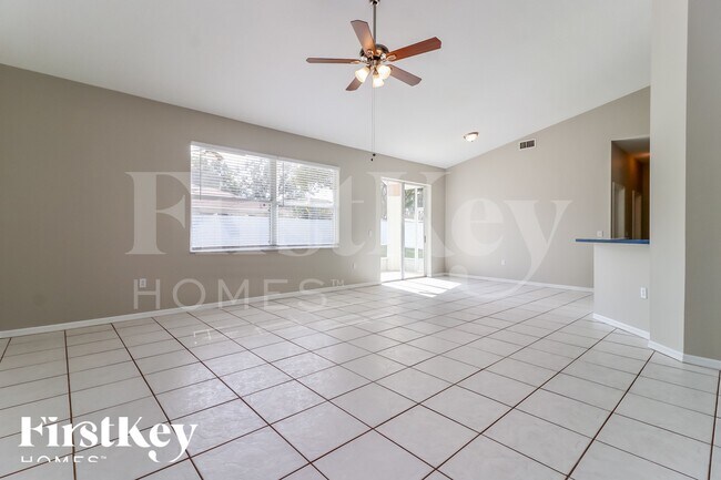 Foto del edificio - 11805 Cliffwood Ct