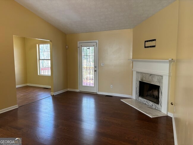 Building Photo - 5734 Wellborn Oaks Ct