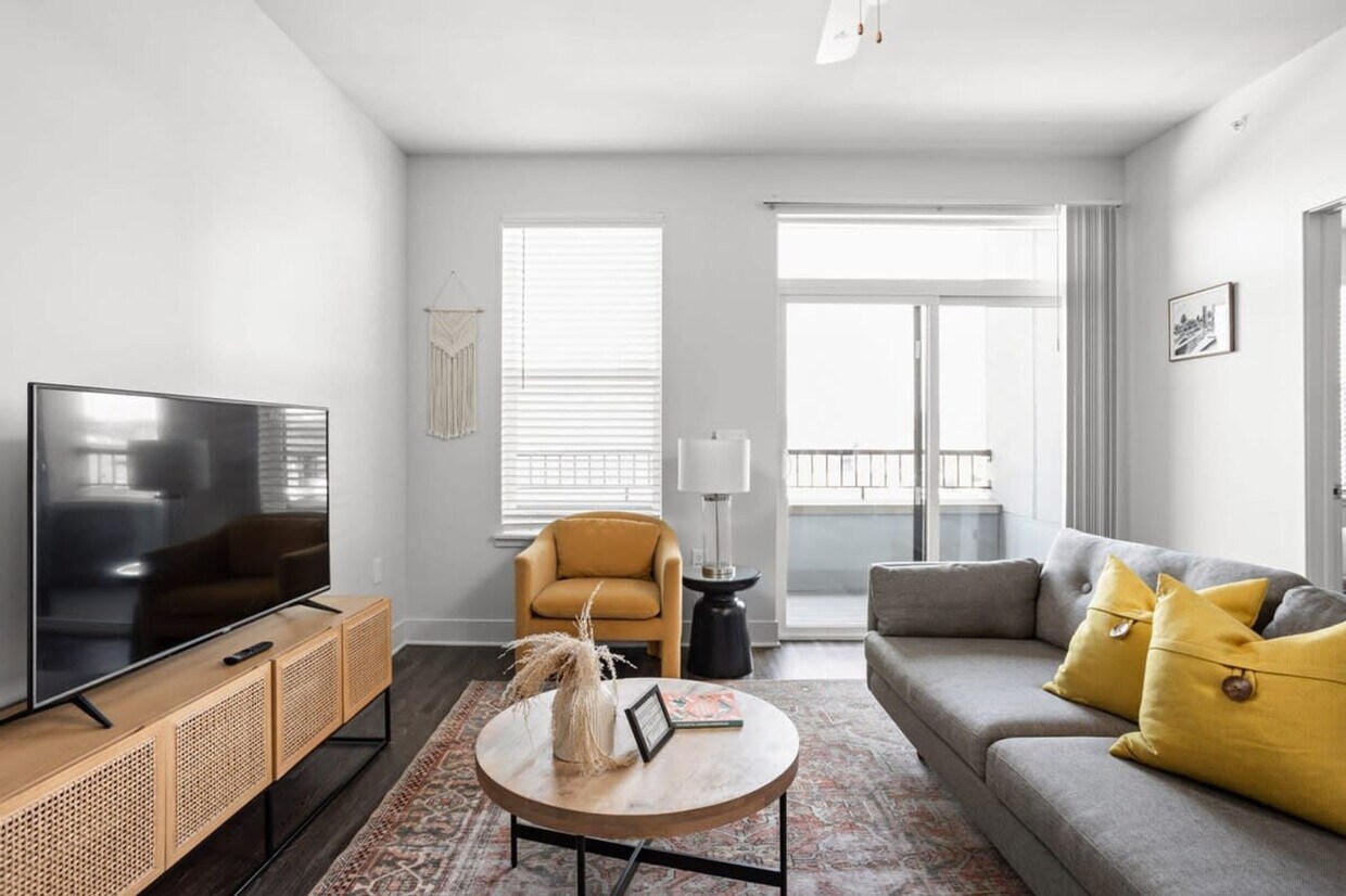 Foto principal - 8506 Westfield Blvd