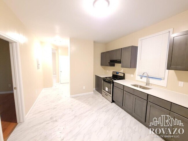 Foto del edificio - 384 21st St