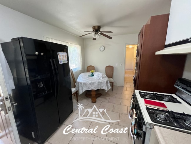 Building Photo - 0 E Newlove Dr