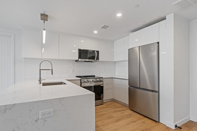 Building Photo - The Forte