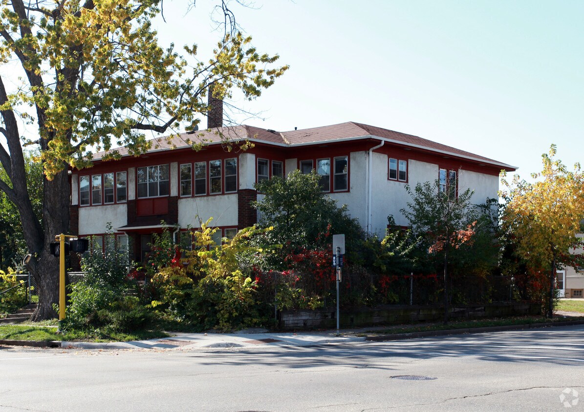 Primary Photo - 2800 Park Ave