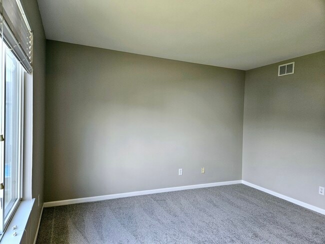 Building Photo - 14127 Faulkner Ct
