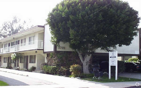 Foto del edificio - 3721 S Bentley Ave