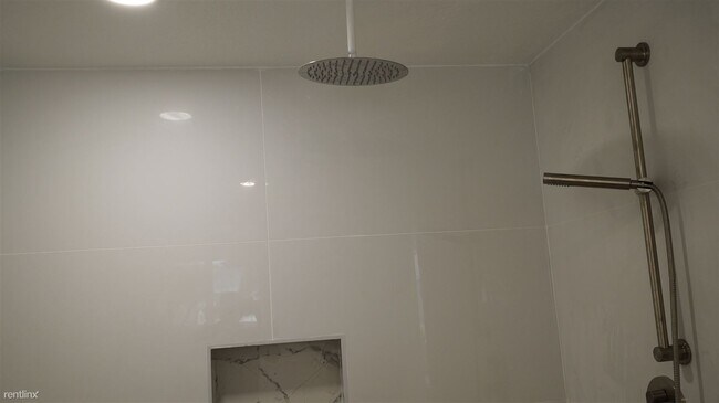 Foto del edificio - 4 br, 2 bath House - 6610 Cody St