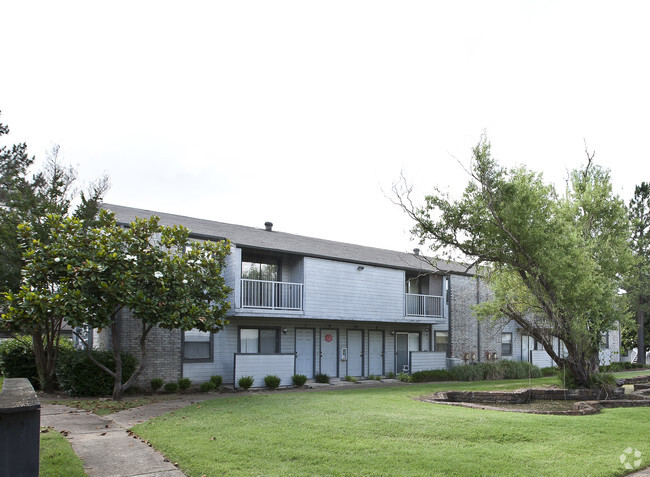 Foto del edificio - Shadowbrook Apartments