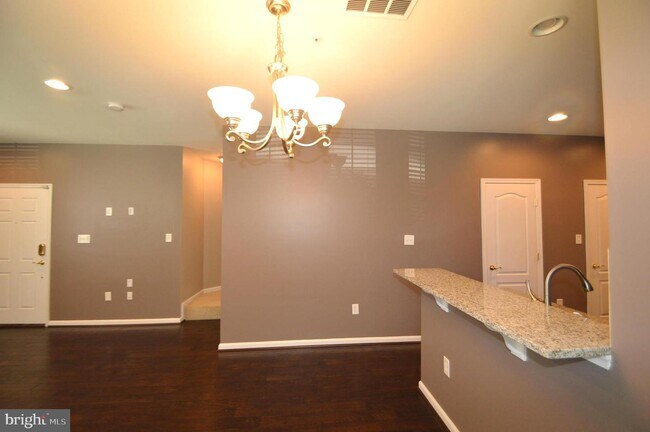 Foto del edificio - 22728 Beacon Crest Terrace