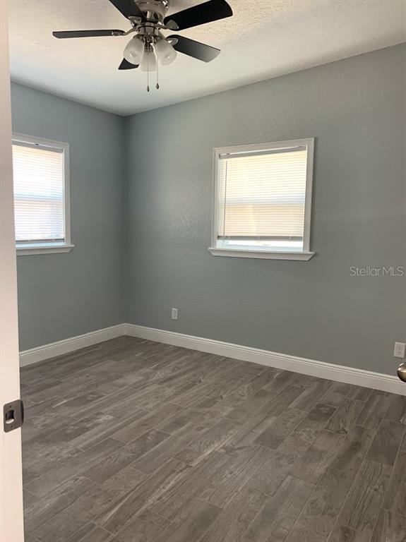 Building Photo - 415 W Lancaster Rd