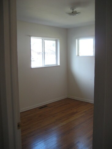 Building Photo - 3518 Highland Dr