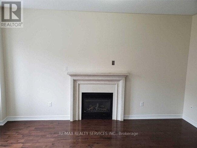 Building Photo - 16 Swancreek Ct