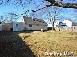 Building Photo - 124 Arlyn Dr W