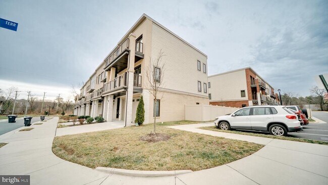 Foto del edificio - 43057 Pony Truck Terrace