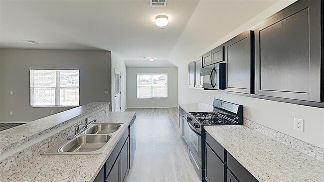 Foto del edificio - 9704 Laredo Ln