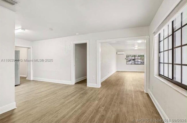 Foto del edificio - 6546 SW 21st St