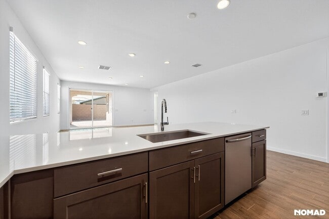 Building Photo - 8159 E Paloma Ave