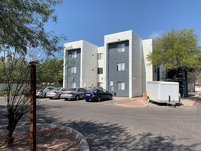 Interior Photo - Monte Vista Apts