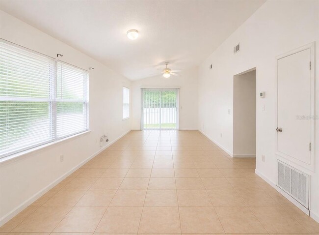 Building Photo - 11603 Sarita Ct
