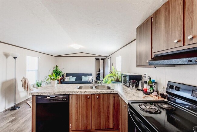 Building Photo - 1158 Rd 5720