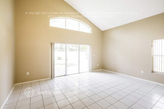 Foto del edificio - 4415 SW 153rd Ave