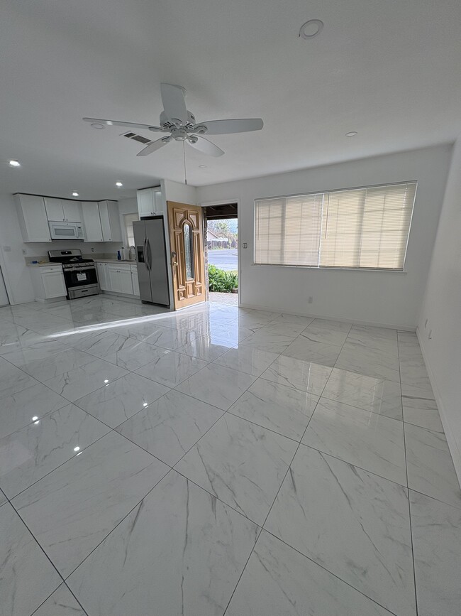Foto del edificio - 797 S Amber St
