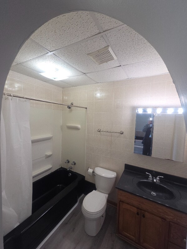 Foto del edificio - 340 W 24th St